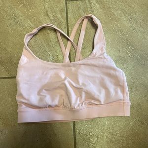 Size 2 lulu lemon bra. Worn twice perfect condition!